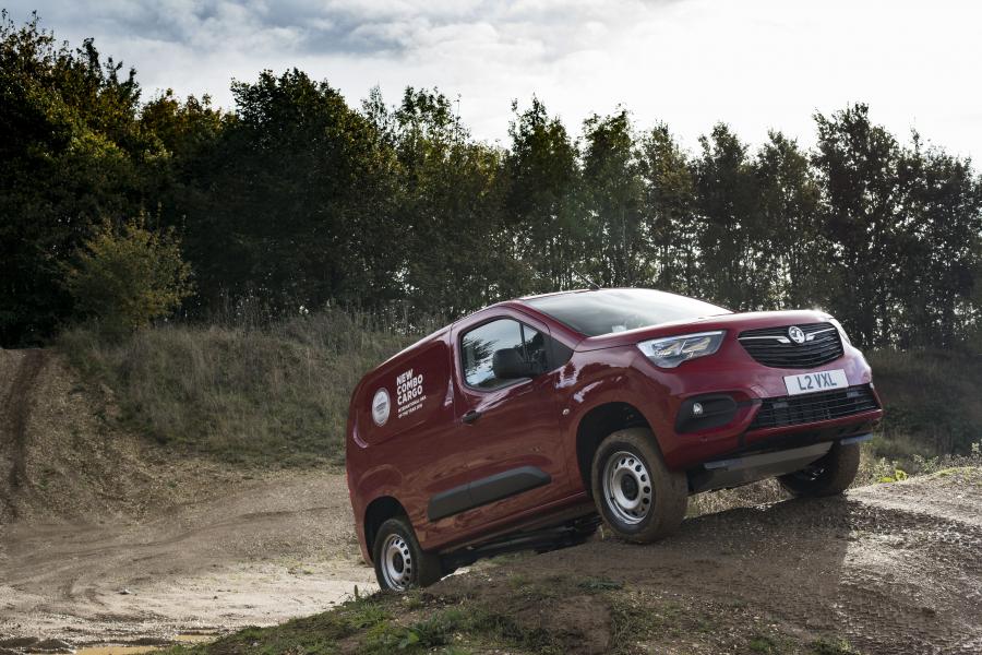  Vauxhall Combo Cargo 4x4 2020 года  (фото 7 из 13)